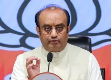 सुधांशु त्रिवेदी का राहुल गांधी पर पलटवार: तमिल संस्कृति, आपातकाल और USAID फंडिंग पर तीन सीधे सवाल