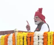 डिफेंस टेक में आत्मनिर्भरता का आह्वान: मोदी बोले — भारत बने अगली पीढ़ी की रक्षा तकनीक का ग्लोबल सप्लायर