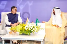 भारत से हज यात्रा की नई पहल: स्मार्ट वॉच, बेहतर सुविधाएं और 1,75,025 यात्रियों की तैयारी