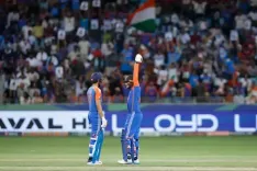 भारत बनाम पाकिस्तान : हाई-वोल्टेज मैच को लेकर उत्साह में फैंस, टीम इंडिया से जीत की उम्मीदें