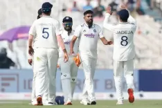भारत बनाम साउथ अफ्रीका : पहली पारी में घुटनों पर मेहमान टीम, दूसरे सेशन तक गंवाए 8 विकेट