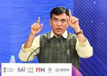 क्या भारतीय खेल व्यवस्था को मजबूत करना समय की मांग है: डॉ. मनसुख मांडविया?