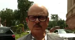 भारतीय हॉकी जर्सी नीले से केसरिया: विपक्ष ने बताया 'भगवाकरण', समर्थकों ने सराहा