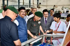 भविष्य के युद्ध की तैयारी: उप सेना प्रमुख ने खमरिया-जबलपुर, मध्य कमान प्रमुख ने आगरा डिपो का किया निरीक्षण