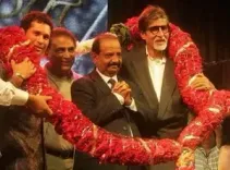 Big B makes numerical slip-up by underestimating Gavaskar's age by 10 years, corrects it later