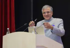 बिहार : 7.89 करोड़ मतदाताओं की सूची का पुनरीक्षण शुरू, घर-घर जाकर 97 प्रतिशत फॉर्म वितरित