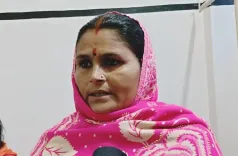 How has the Ayushman Bharat scheme transformed the lives of elderly residents in Motihari?