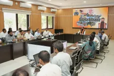 Bihar CM directs smooth commute during Patna Metro works