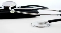 बिहार में सरकारी चिकित्सकों की निजी प्रैक्टिस पर लगी रोक: मरीजों को मिलेगा लाभ