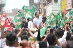 बिहार में 'वोटर अधिकार यात्रा' जारी, नेताओं ने कहा- 'यह परिवर्तन की पुकार' 