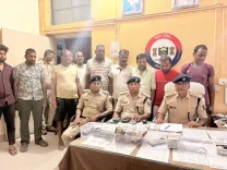 मोतिहारी में जाली नोट गिरोह का भंडाफोड़: बर्खास्त BMP जवान समेत 9 गिरफ्तार, ₹4 लाख के नकली नोट जब्त