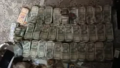 मोतिहारी में कुख्यात नरेश पांडे के ठिकानों पर छापा: ₹16 लाख नकद, हथियार और ₹80 लाख के जेवर बरामद