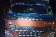 बिहार के मोतिहारी में पेंट से लदे ट्रक से 2,960 लीटर स्पिरिट बरामद, चालक गिरफ्तार