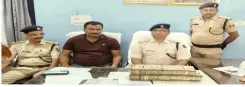 क्या बिहार में पहले चरण की वोटिंग से पहले ग्रामीण के घर से 32 लाख रुपए की राशि बरामद हुई?