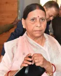 बिहार : राबड़ी आवास पहुंचा मोहर्रम का ताजिया जुलूस, लालू यादव ने देखे करतब 