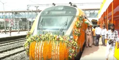 बिहार: रेलवे अधिकारियों ने वंदे भारत एक्सप्रेस ट्रेन की क्या-क्या खूबियां बताई?