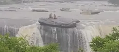 Bihar: Two youths stranded 3 hours on rock at Kaimur's Manjhar Kund waterfall