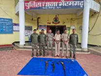 बीजापुर के जंगल में दफन हथियारों का जखीरा बरामद: AK-47 समेत 4 हथियार और 76 जिंदा कारतूस जब्त