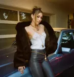Billy Ray Cyrus backs Miley's decision to drop 'Cyrus' before new album