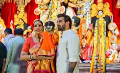 Did Bipasha Basu Comfort Her Daughter Devi at the Durga Puja Pandal?