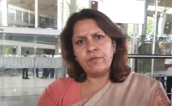 सुप्रिया श्रीनेत का BJP पर हमला: 'महिलाएं सिर्फ वोट बैंक, मोदी बताएं दिमागी नक्सल कौन'