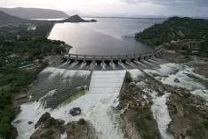Mettur Dam water release fails Namakkal farmers as blocked channels leave lakes dry