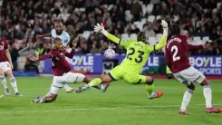 Brentford beat West Ham to earn first away win of the season