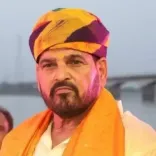 बृजभूषण सिंह ने चंद्रशेखर आजाद पर साधा निशाना, दलित बेटी के मामले में एफआईआर की मांग