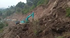 BRO ने राजौरी, पुंछ और रियासी में बहाल किया सड़क संपर्क, भूस्खलन के बावजूद 200 फुट अस्थायी पुल बना रहा सहारा