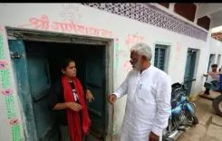 उत्तर प्रदेश : जलशक्ति मंत्री ने बुंदेलखंड में एक दर्जन से अधिक गांवों का किया निरीक्षण