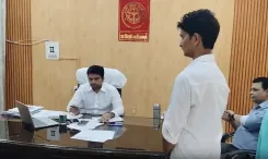 संभल में बुर्का पहनकर कांवड़ यात्रा पर प्रशासन का नोटिस, अमन त्यागी बोले — 'संविधान देता है वस्त्र चुनने का अधिकार'