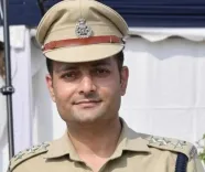 Delhi ACP files casteist remarks FIR against journalist, two others