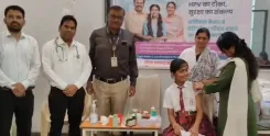 बुरहानपुर में स्कूली छात्राओं ने एचपीवी वैक्सीन लगवाकर सर्वाइकल कैंसर से बचाव किया