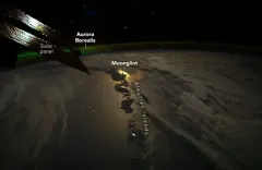 चांद की रोशनी का अद्भुत प्रतिबिंब 'मूनग्लिंट': जानें कैसे और कब बनता है?