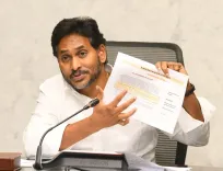 Jagan blasts Chandrababu over Andhra drought: 628 mandals hit, 20 lakh acres unsown