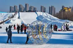 चीन में बर्फ और हिम पर्यटन का तेज विकास