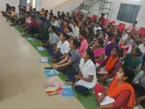 छत्तीसगढ़: बीजापुर में आत्मसमर्पित 85 माओवादी कैडर्स ने साक्षरता परीक्षा में भाग लिया