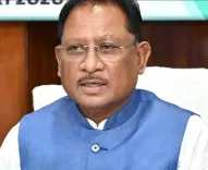 How is the Chhattisgarh government planning to invest Rs 52,000 crore in Bastar's development?