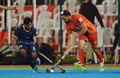 Bailadila Bulls storm into CHL 2026 semis with 6-2 win over Chakradhar