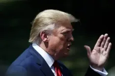 Chicago braces for troop deployment as Trump threatens to invoke Insurrection Act