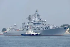 चीन-रूस 'संयुक्त समुद्री-2026' अभ्यास: छिंगताओ से समुद्री प्रशिक्षण चरण शुरू