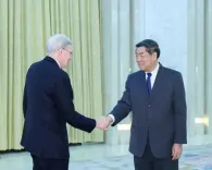 चीनी उप-प्रधानमंत्री ने चीन-अमेरिका आर्थिक और व्यापार संबंधों के स्थिर विकास पर जोर दिया