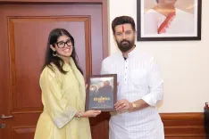 Chirag Paswan meets producer of spiritual film on Neem Karoli Baba