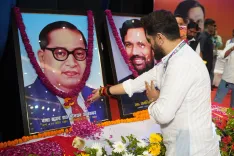 Chirag Paswan pays tribute to Ram Vilas Paswan in Lucknow