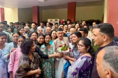 बद्रीनाथ दान चोरी पर पूर्व CM कोश्यारी सख्त: 'चोरों को कठोरतम सजा मिले', कुमाऊं विश्वविद्यालय में हुए सम्मानित
