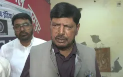 एसआईआर विवाद पर रामदास अठावले बोले — चुनाव आयोग स्वतंत्र संस्था, सरकार का कोई हस्तक्षेप नहीं