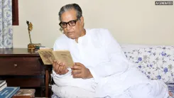 मजरूह सुल्तानपुरी: ३५० फिल्मों के गीतकार जो दादा साहेब फाल्के पाने वाले पहले शायर बने