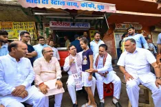 CM Bhajan Lal Holds 'Chai Par Charcha' With Workers in Jodhpur