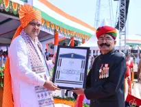CM Bhajanlal honours officers, artists at Bikaner I-Day event