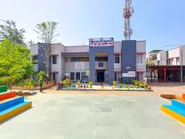 CM Bhupendra Patel Hails Vadodara Govt School With 'Admission Full' Board
